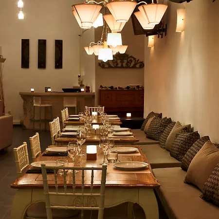 Hotel Of The Gods Cave Megalochori (Santorini)