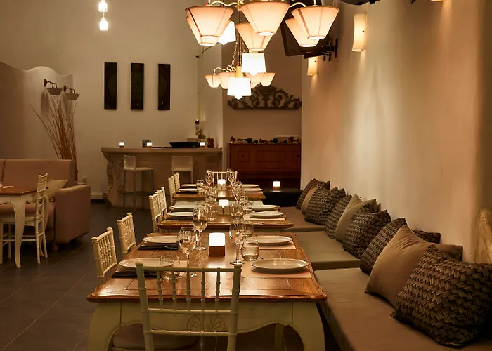 Hotel Of The Gods Cave Megalochori (Santorini)