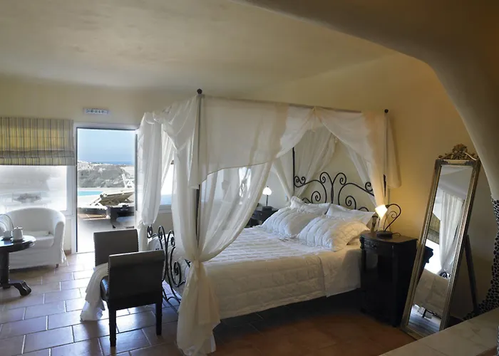 Of The Gods Cave Hotel Megalochori (Santorini)