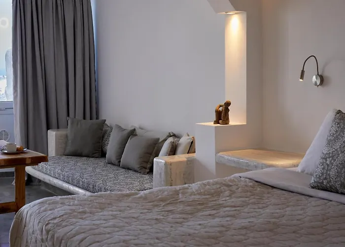 Hotel Of The Gods Cave Megalochori (Santorini)