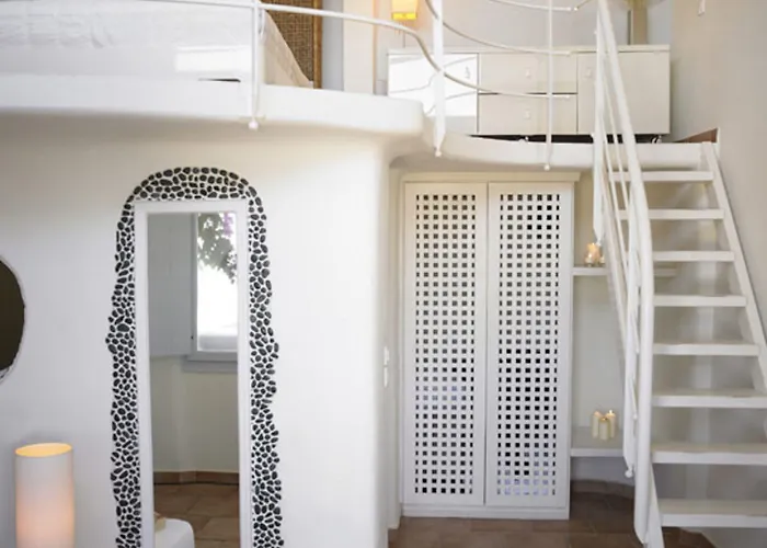 Hotel Of The Gods Cave Megalochori (Santorini)