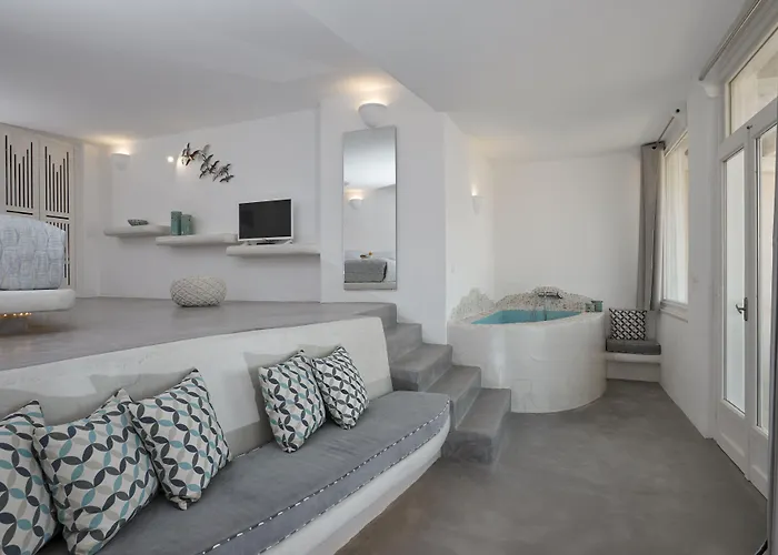 Hotel Of The Gods Cave