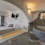 Hotell Of The Gods Cave