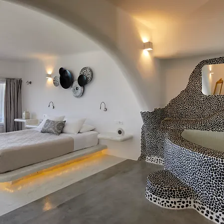 Hotel Of The Gods Cave
