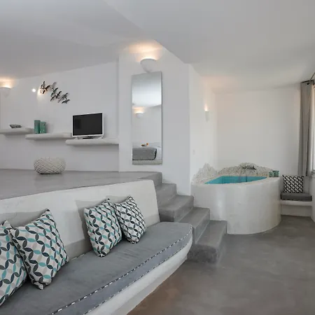 Of The Gods Cave Hotel Megalochori (Santorini)