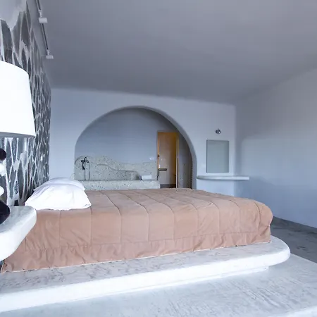 Of The Gods Cave Hotel Megalochori (Santorini)