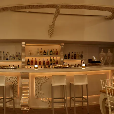 Of The Gods Cave 酒店